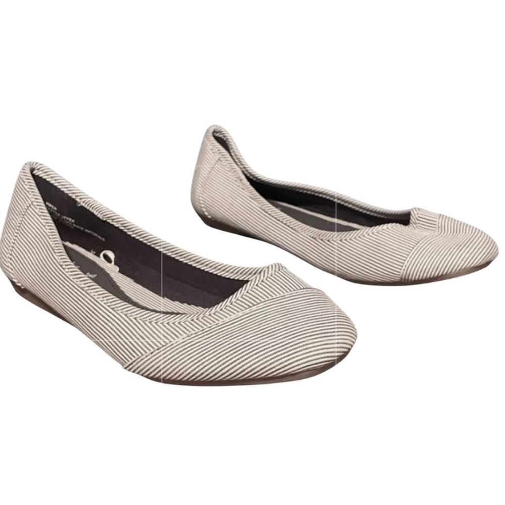 Self Esteem Women’s Striped Ballet Flats in Navy/White | Size 10W